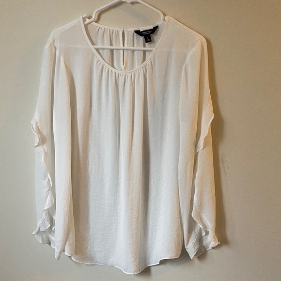 Simply Vera Vera Wang Tops - Simply Vera Vera Wang Cream Blouse